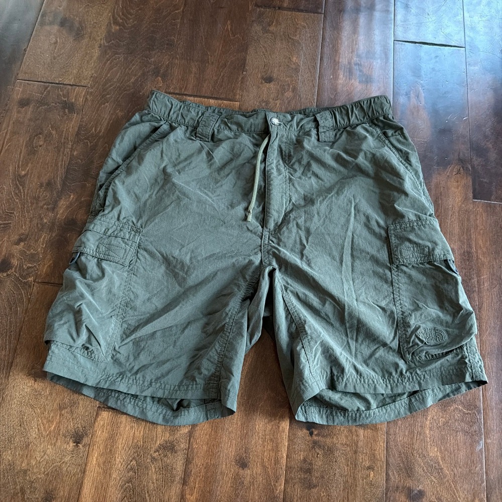The North Face Mens Olive Green Cargo Shorts Nylon Hiking Outdoor Med Gorpcore